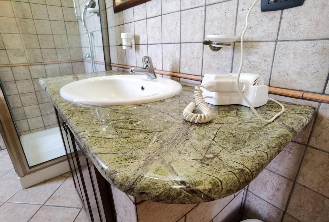 リポスト Le Grotte Bed & Breakfast エクステリア 写真