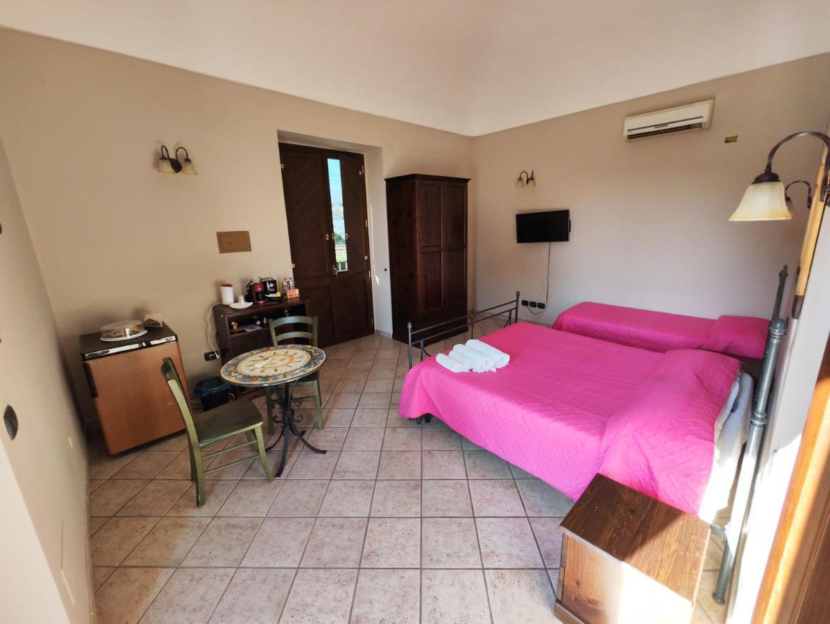 リポスト Le Grotte Bed & Breakfast エクステリア 写真